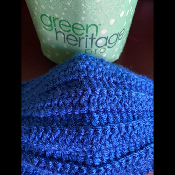 Hand-knitted Face Mask - Picture 8 of 11